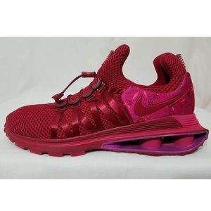 New! Nike show sneakers Gravity Red Crush 8.5